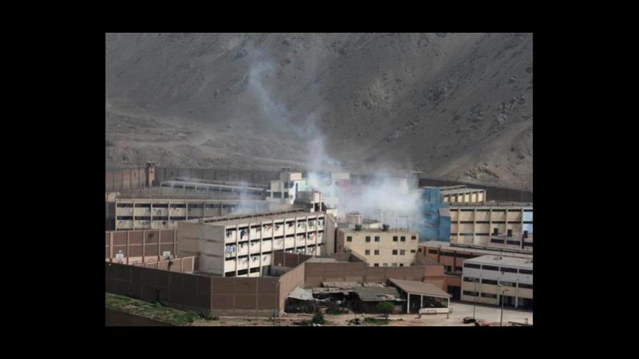 Motín en cárcel peruana deja 8 muertos, tras protestas por casos de COVID-19