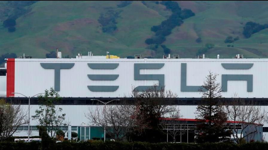 Tesla amenaza con sacar su sede de California (EEUU) e irse a Nevada o Texas