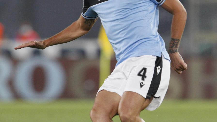 Lazio: Patric es suspendido 4 partidos por morder a rival