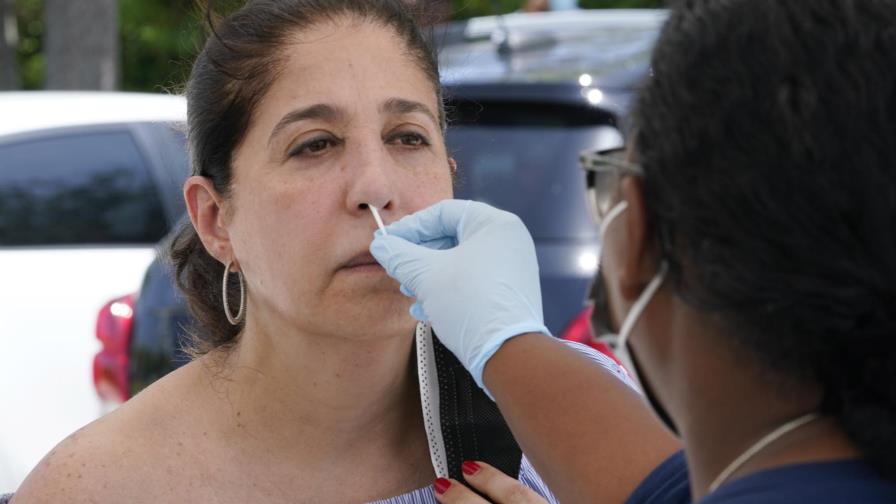Cifra histórica de COVID en Florida con 21.683 casos nuevos