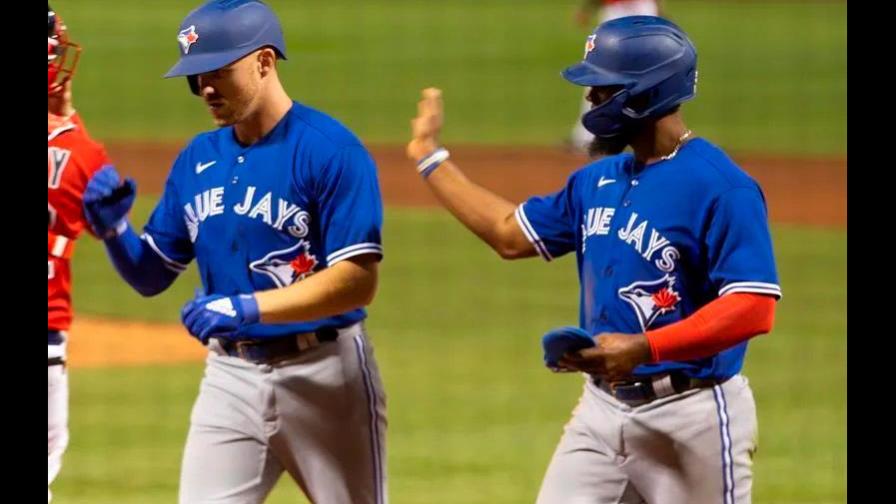 4-1. El dominicano Hernández y Téllez jonronean contra Civale y los Indios