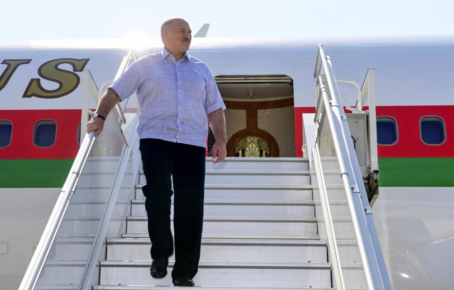 Lukashenko visita Rusia en medio de protestas en Bielorrusia