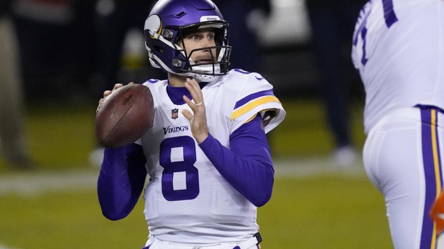Cousins destaca con Vikings, en día en que Cook es frenado