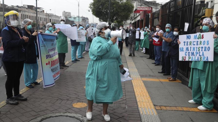 Perú podría expropiar clínicas privadas para atender COVID Perú podría expropiar clínicas privadas para atender COVID