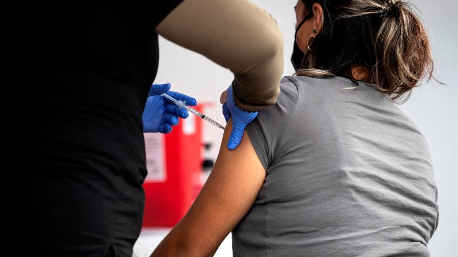 Estados Unidos acumula 593.156 muertes y 33.213.320 contagios por covid-19