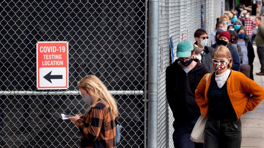 EEUU supera los 215,800 muertos y 7,85 millones de casos de COVID-19