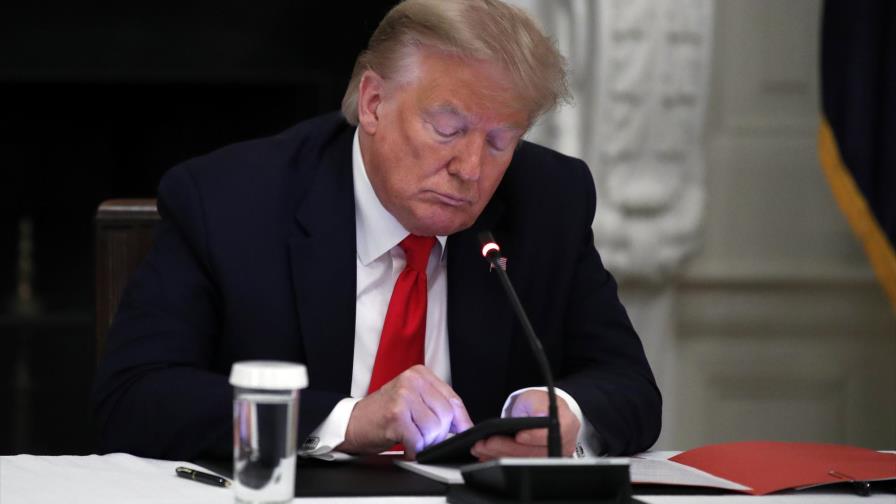 Noquean a Parler mientras Trump busca nueva red social
