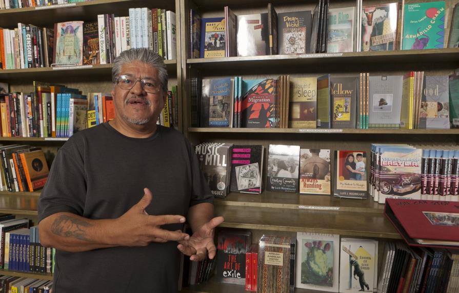 Polémica sobre “American Dirt” favorece a autores hispanos
