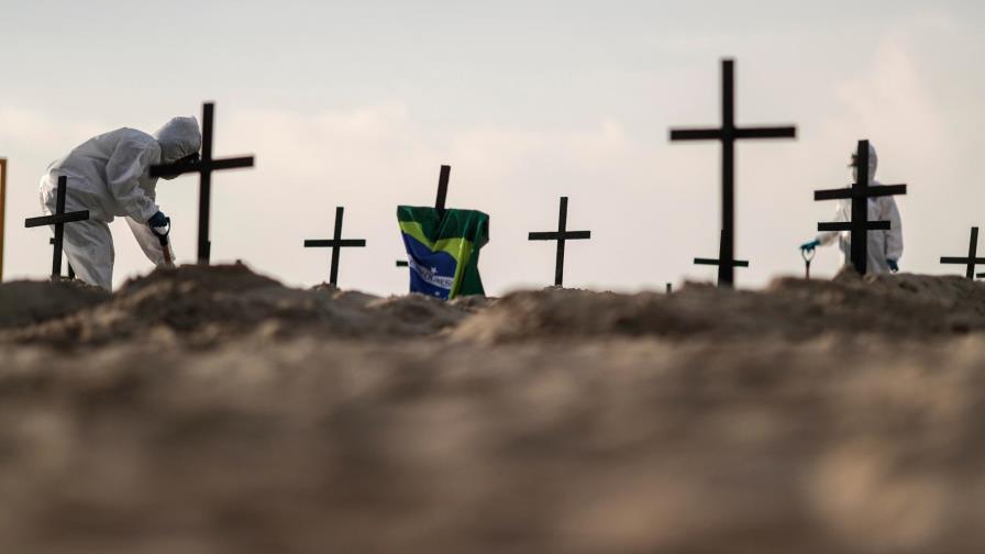 Brasil alcanza los 40,000 muertos por coronavirus y supera los 800,000 casos Brasil alcanza los 40,000 muertos por coronavirus y supera los 800,000 casos