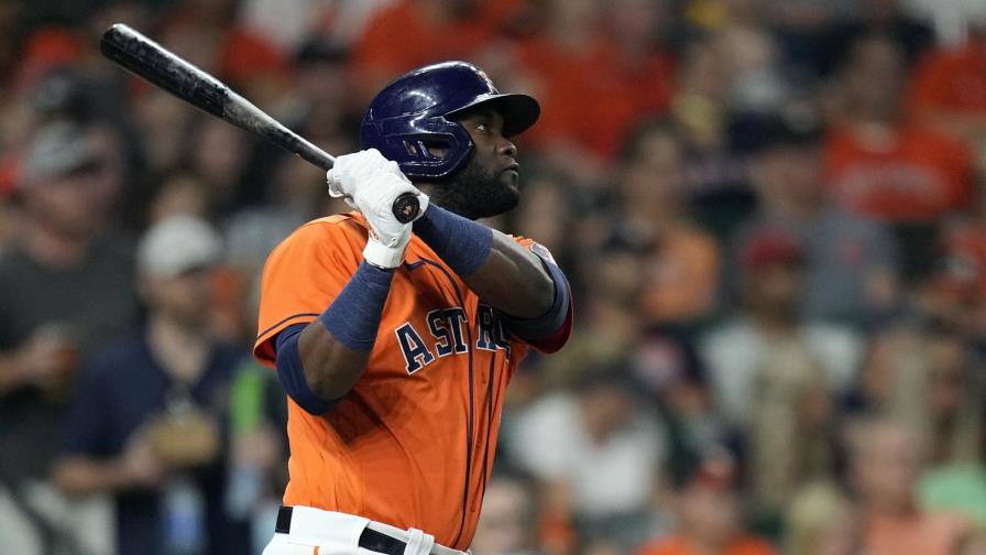 Álvarez empuja 4; Astros aplastan 12-3 a Marineros