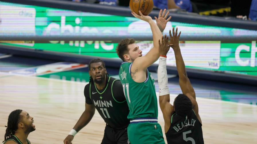 Mavericks se sostienen para vencer a los Timberwolves