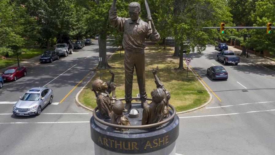 La estatua de Arthur Ashe seguirá en avenida de Richmond
