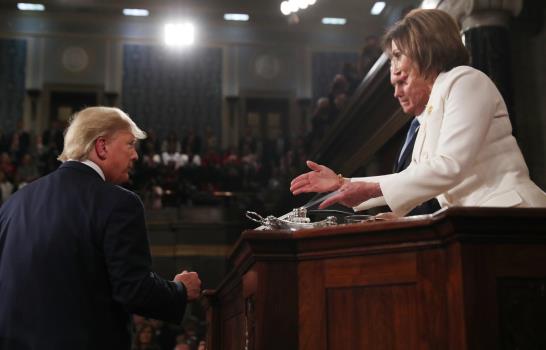 Trump pregona bienestar económico en su informe a la nación Trump pregona bienestar económico en su informe a la nación