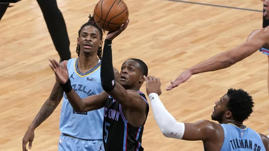 Grizzlies ganan a Kings con un doble-doble de Valanciunas