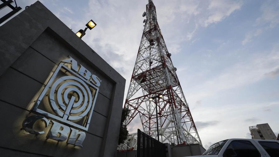 Filipinas: Televisora sale del aire por orden del gobierno