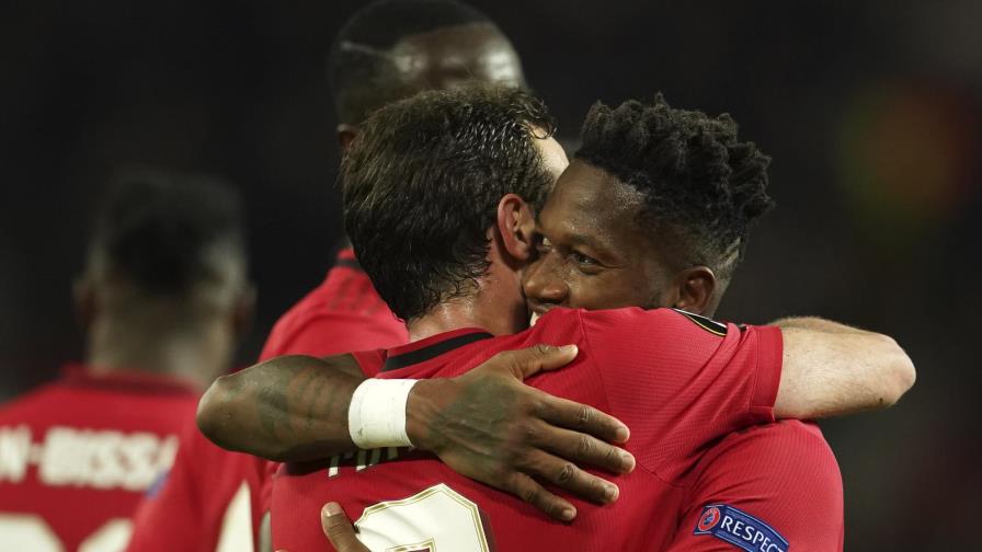 United aplasta; Inter avanza; portugueses, fuera