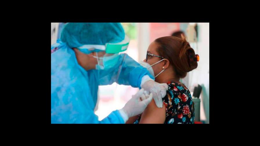 ARS deberían cubrir costo total de las vacunas en jornadas de inoculación extraordinarias ARS deberían cubrir costo total de las vacunas en jornadas de inoculación extraordinarias