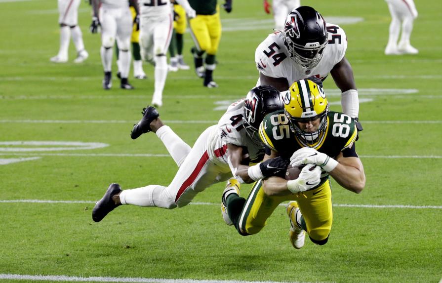 Rodgers, Tonyan guían a Packers a triunfo 30-16 ante Falcons