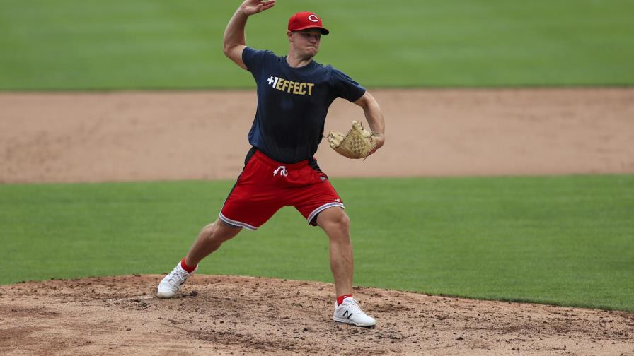 Rojos eligen a Gray en vez de Castillo para abrir campaña