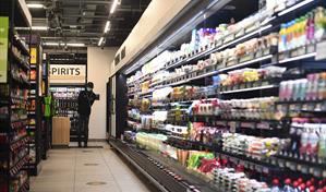 Amazon cierra todas las tiendas de comestibles para potenciar la entrega a domicilio