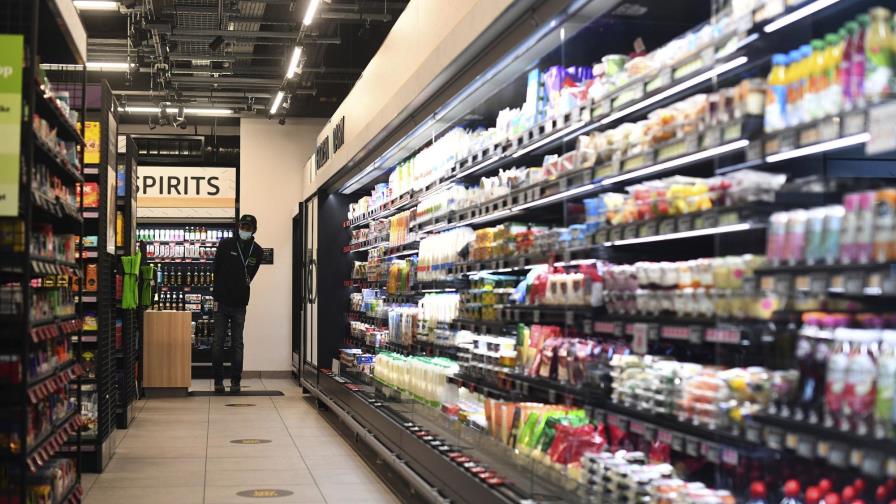 Amazon abre su primer supermercado sin cajeros en Londres