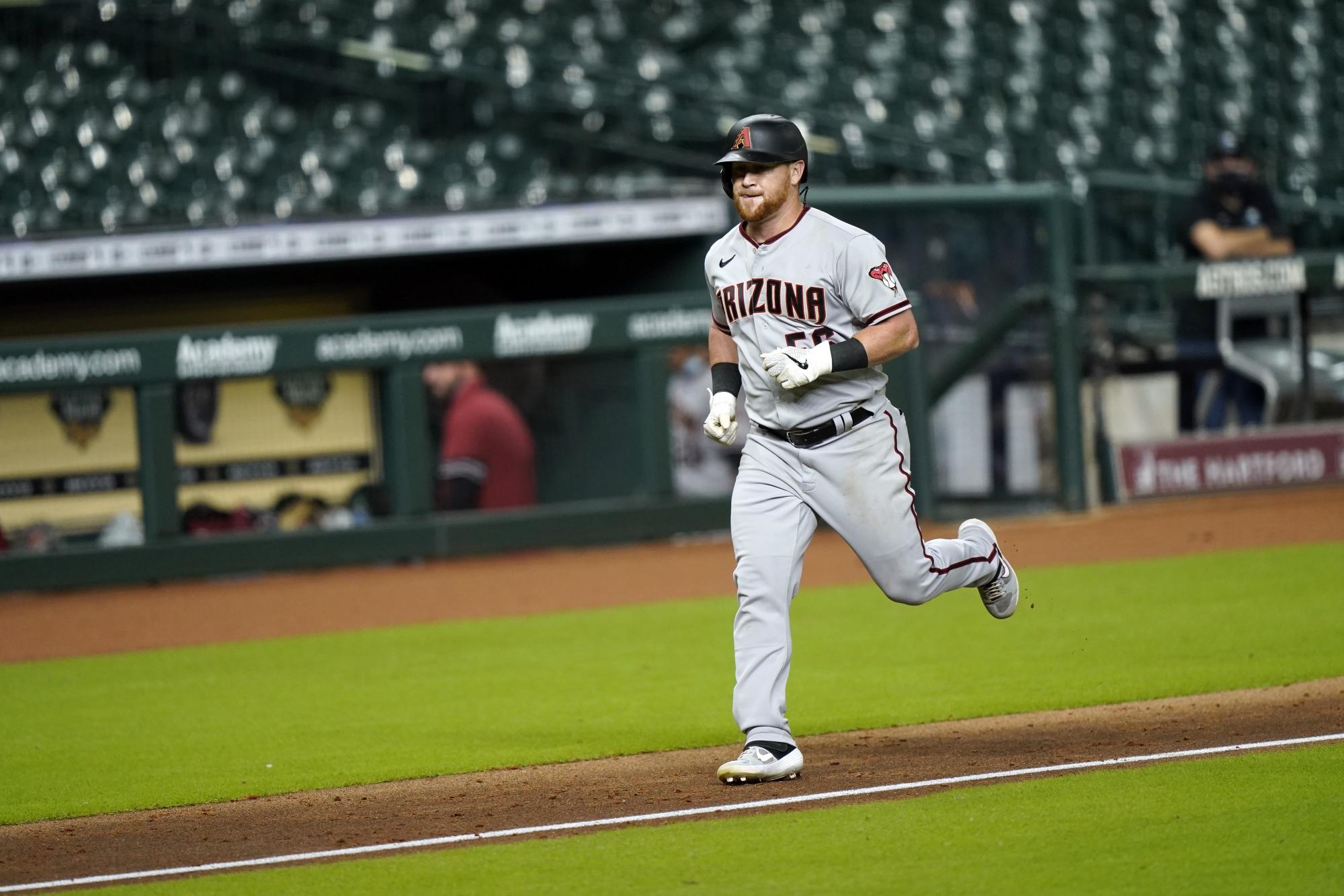 Calhoun batea 2 jonrones; Diamondbacks derrotan a Astros