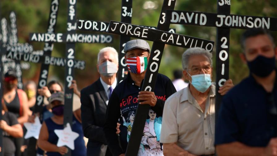 Herida de comunidad latina sigue abierta tras dos años de masacre en El Paso