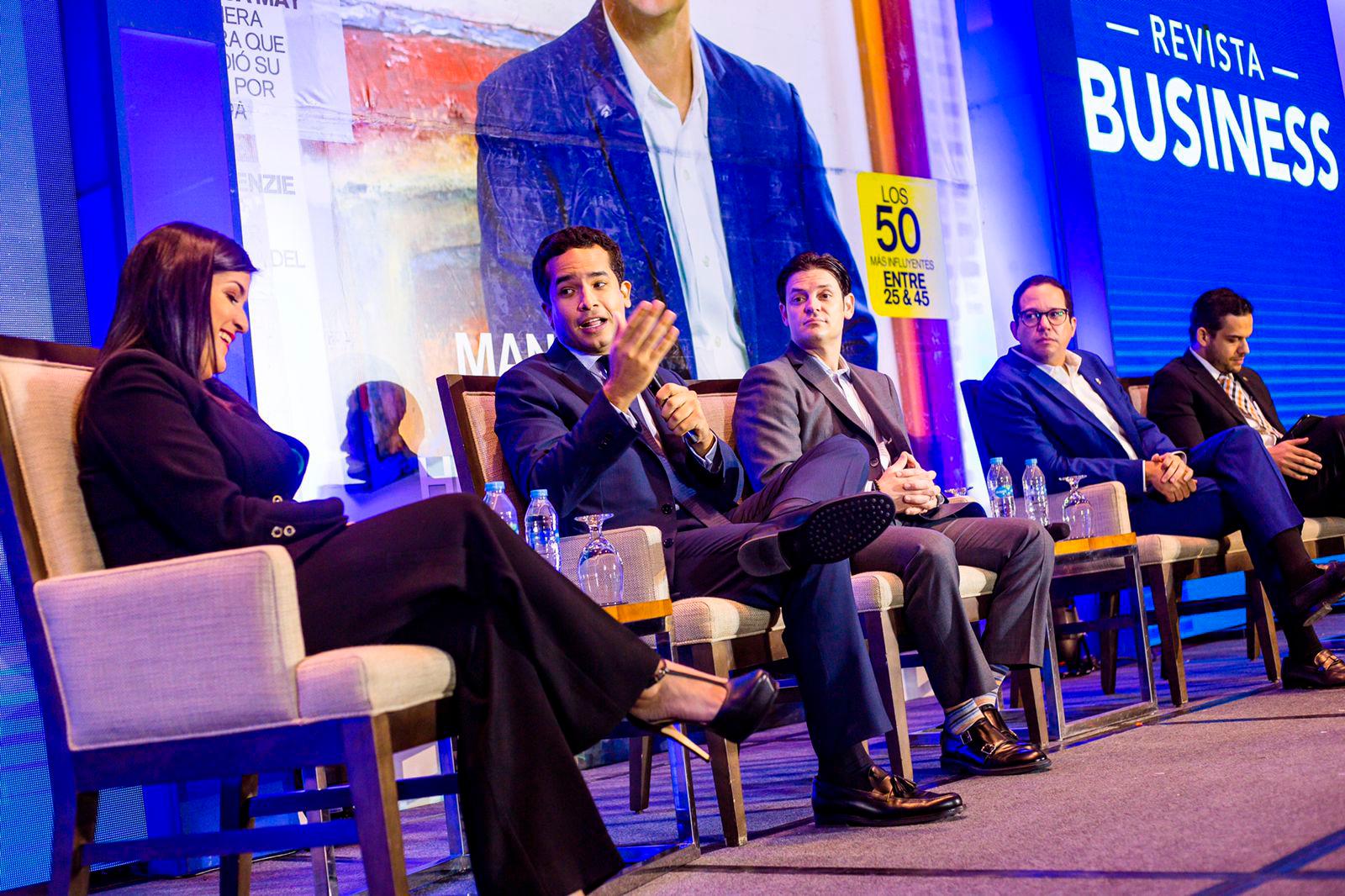 Biviana Riveiro, Omar Fernández, Manuel Grullón Hernández, Sigmund Freund y Radhamés Martínez.
