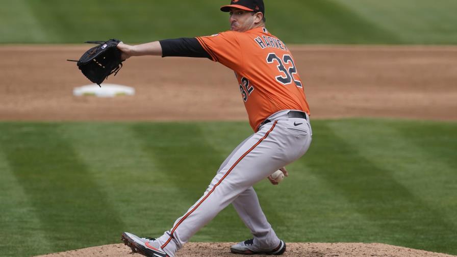 Harvey gana 3ra apertura seguida; Orioles vencen a Atléticos