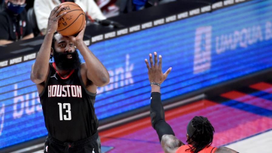 NBA multa a directivo de 76ers por tuit sobre James Harden NBA multa a directivo de 76ers por tuit sobre James Harden