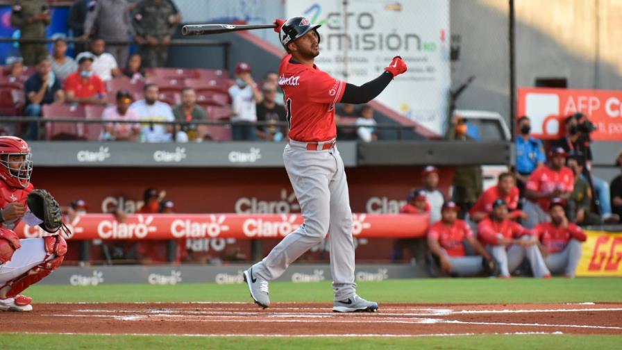 El Escogido blanquea a los Gigantes en el Julián Javier