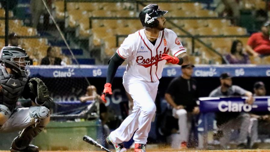 Aaron Hicks no jugará más con el Escogido Aaron Hicks no jugará más con el Escogido