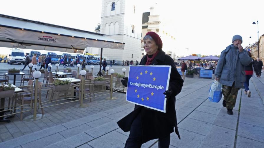 Marchas a favor de que Polonia siga en la Unión Europea