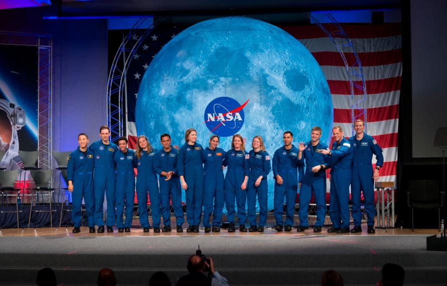 La generación de astronautas que viajarán a la Luna y Marte se gradua