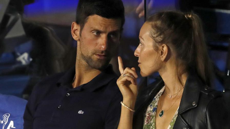 Djokovic dona 40.000 euros para lucha contra COVID-19 en el sur de Serbia