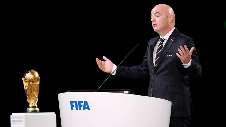 Infantino desconoce motivo de suspensión de fiscal de FIFA