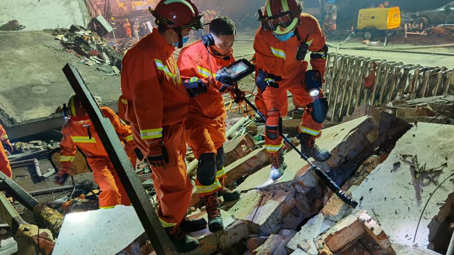 Al menos 18 muertos y 166 heridos al explotar un camión de gas en China Al menos 18 muertos y 166 heridos al explotar un camión de gas en China