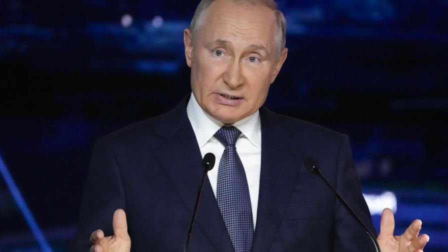 Kremlin: Putin se aísla por casos de COVID-19 en su círculo