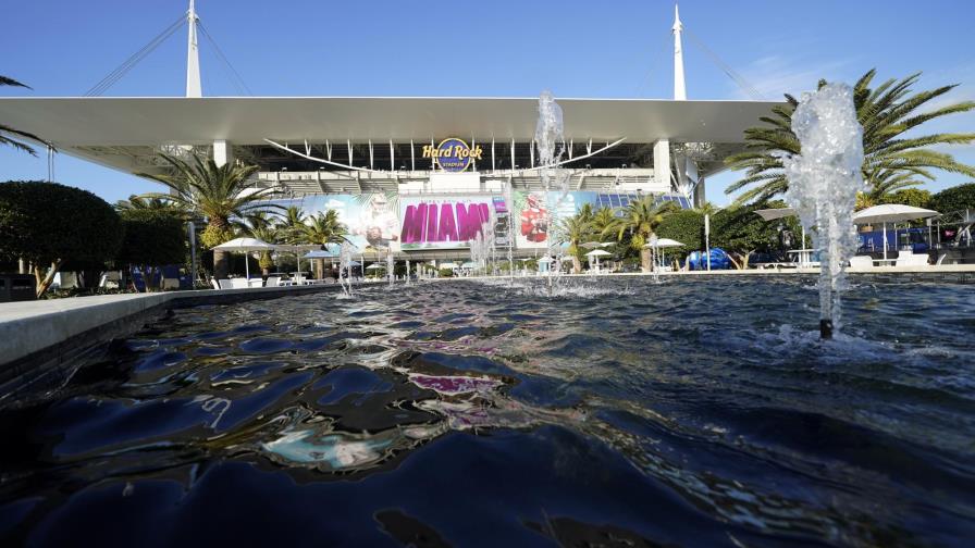 El fastuoso Super Bowl se instala en barrio pobre de Miami El fastuoso Super Bowl se instala en barrio pobre de Miami