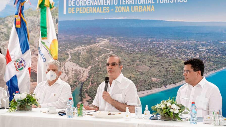 Asignación de RD$ 350 MM para malecón y muelle de pescadores, entre iniciativas para el desarrollo de Pedernales Asignación de RD$ 350 MM para malecón y muelle de pescadores, entre iniciativas para el desarrollo de Pedernales