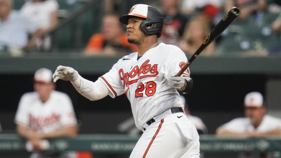 En fiesta de jonrones, Orioles supera 7-5 a Azulejos