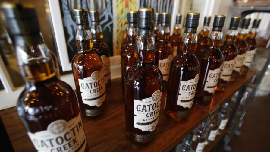 Bajan las exportaciones de whiskey estadounidense