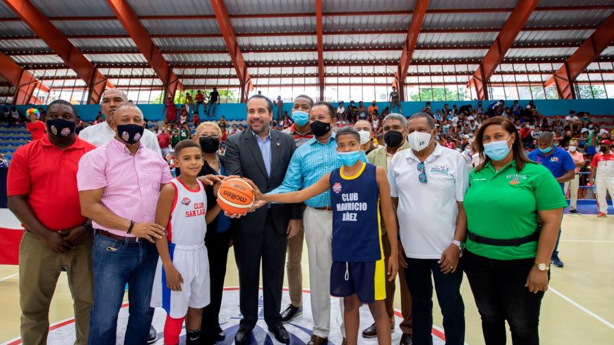 ABADINA inicia la fiesta del minibasket dedicada a Alberto Rodríguez