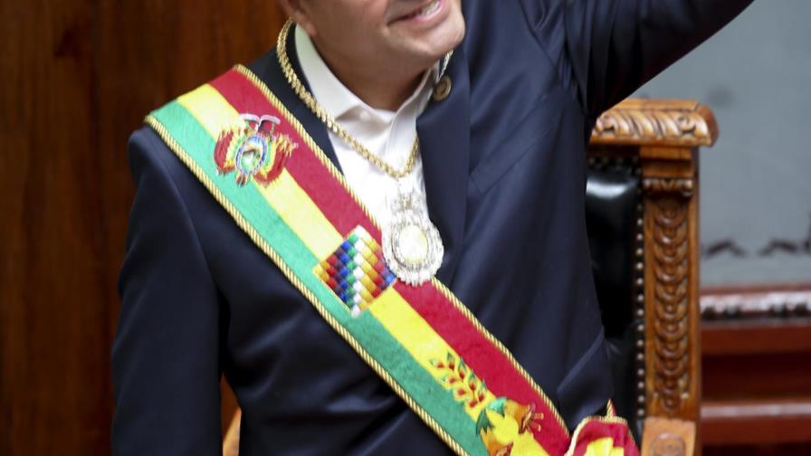 Arce nombra ministros y desata descontentos en su partido