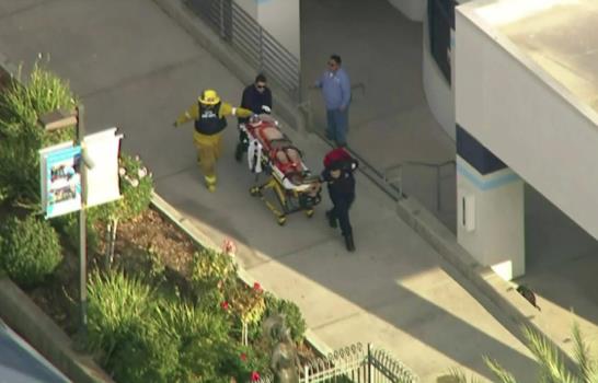 Estudiante dispara en escuela de California; mata a 2 Estudiante dispara en escuela de California; mata a 2