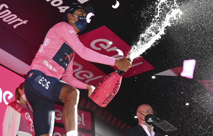 Bernal defiende liderato del Giro, Vendrame gana doceava etapa