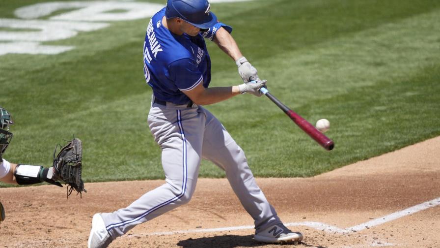 Grichuk empuja 5; Azulejos ganan a Atléticos e igualan serie