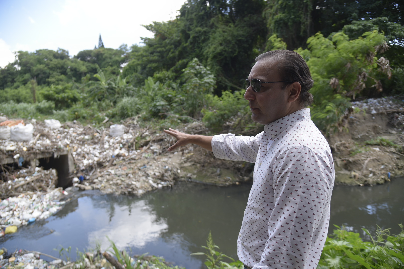 El alcalde Abel Martínez solicitó la integración de toda la sociedad a la jornada de limpieza. 