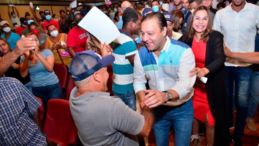 Abel Martínez se reúne con dirigentes del PLD en Dajabón Abel Martínez se reúne con dirigentes del PLD en Dajabón