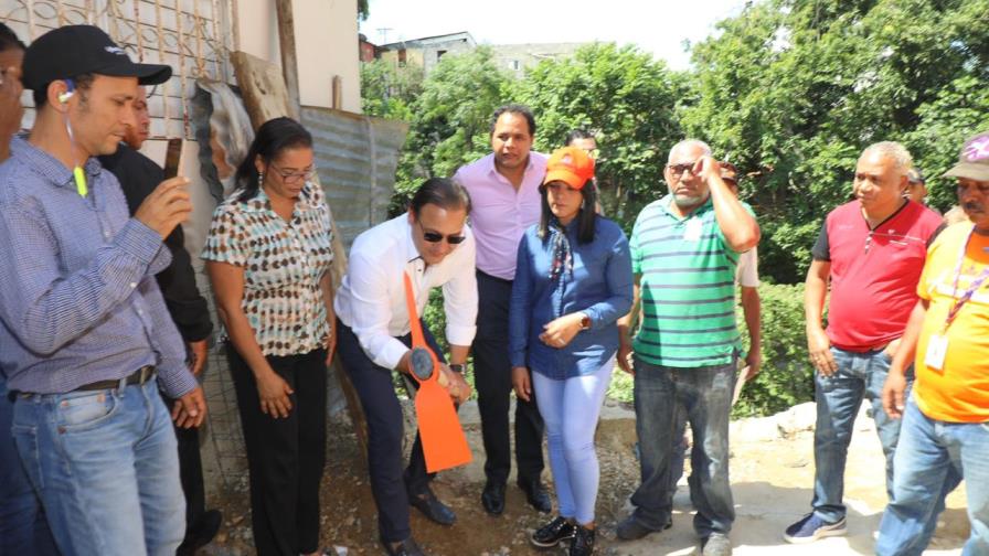 Alcalde Abel Martínez anuncia terminación mercado de Pekín